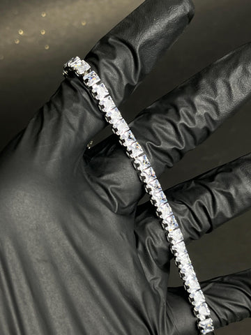 Elegant Shiny Round Shape Luxury Zircon Bracelet